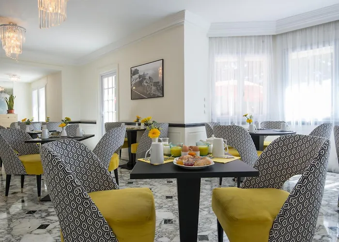 Hotel Carlton